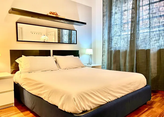 2 Bedroom Flat At Just 4 Tube Stops From Coliseum Roma